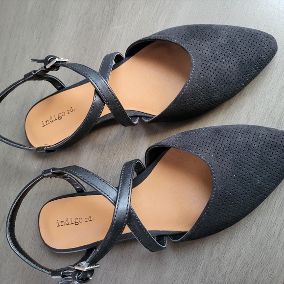 Never Worn Indigo Black Women's Flats - Picture 2 of 11